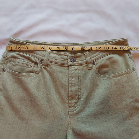 Chico's Platinum Denim Crop Jean Pant 5 Pocket Style High Waist Stretch Green 8 - Picture 9 of 13
